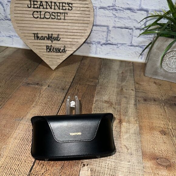 Tom ford sunglasses case, box, dust cloth, card black large main image 6